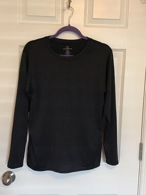 Men's Black Long Sleeve Crewneck Shirt